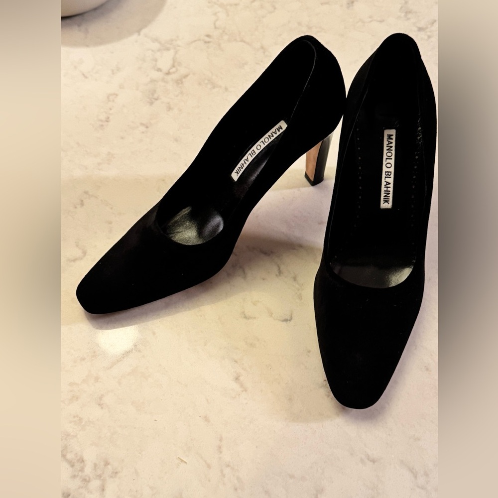 Manolo Blahnik Classic Black Heels